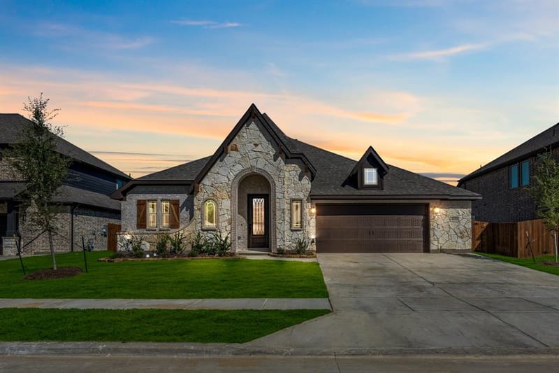 409 Chestnut Lane, Glenn Heights TX 75154 - Photo 2
