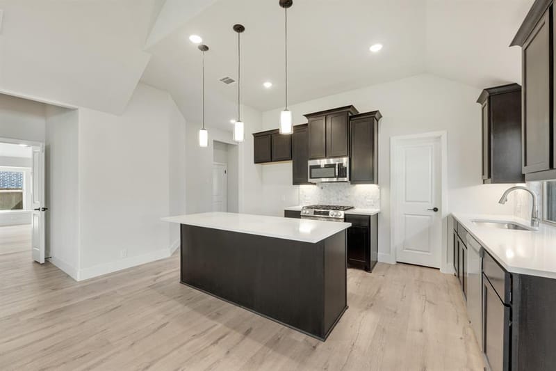 409 Chestnut Lane, Glenn Heights TX 75154 - Photo 10
