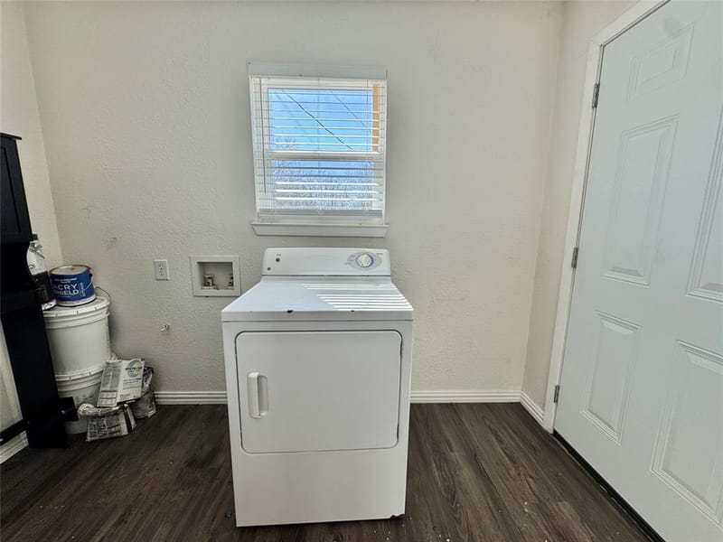 113 W Arnold Street, Granbury TX 76048 - Photo 20