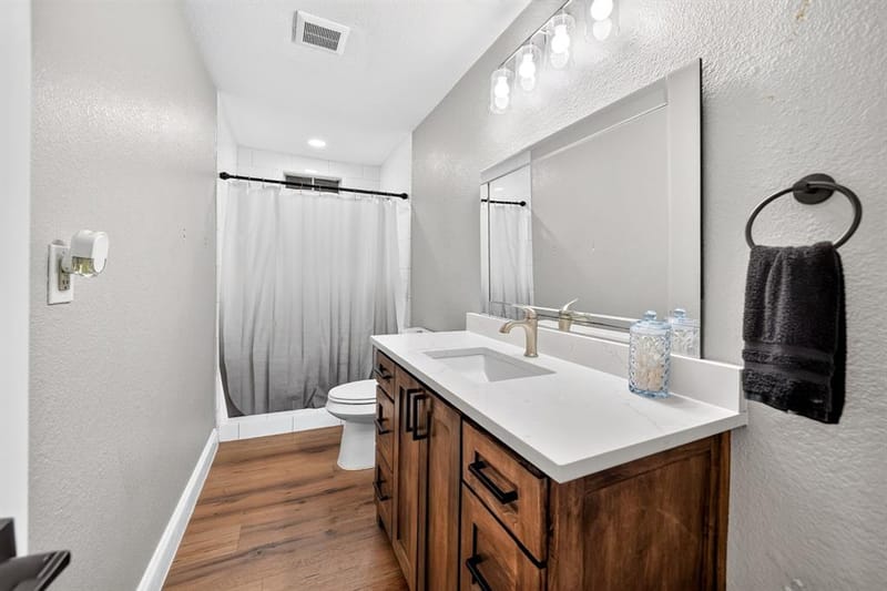 1813 Baxley Drive, Carrollton TX 75006 - Photo 21