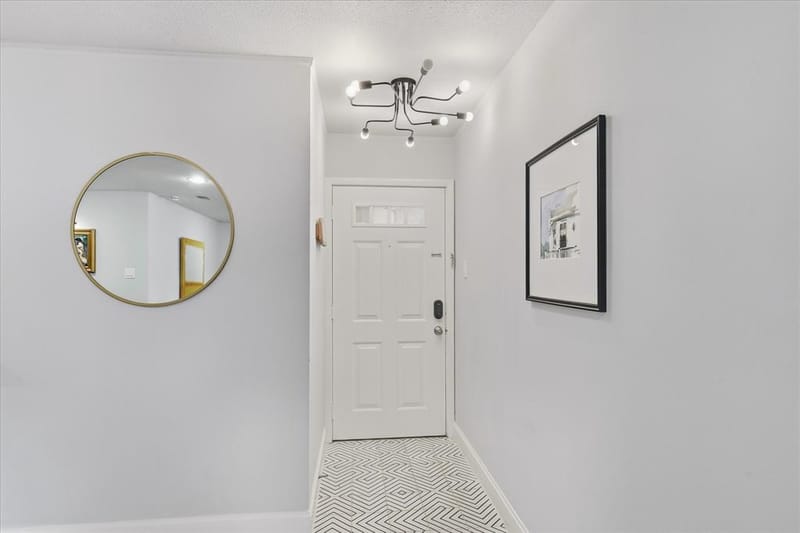 306 W Northgate Drive, Irving TX 75062 - Photo 4