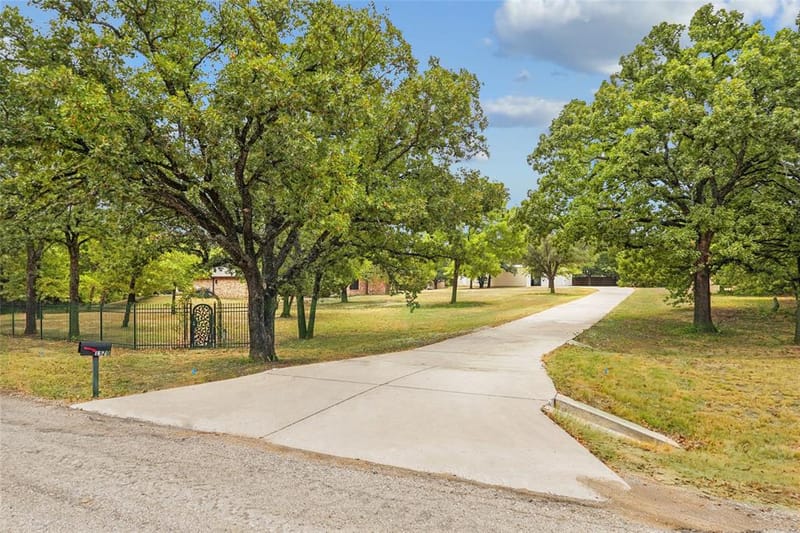 1570 Karen Drive, Argyle TX 76226 - Photo 29
