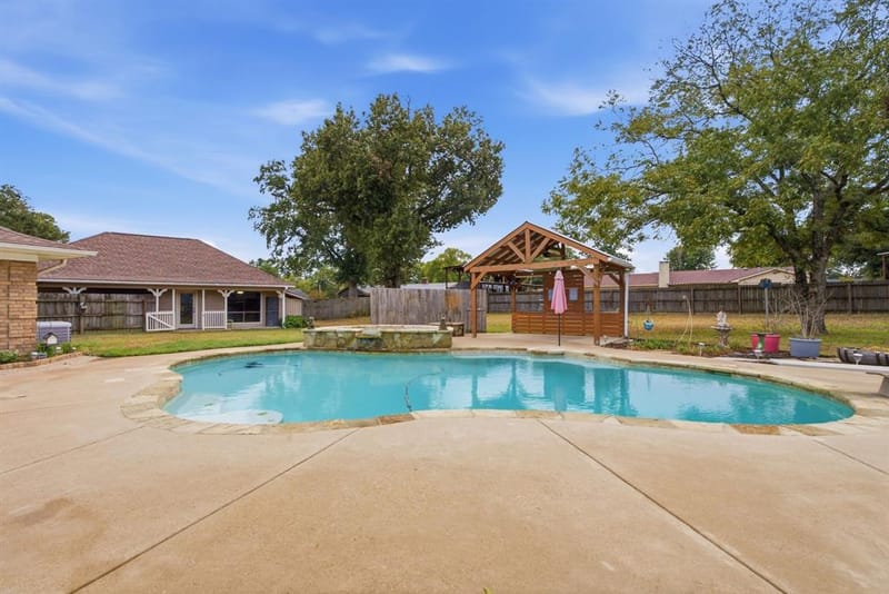 11206 Timber Creek Circle, Tyler TX 75707 - Photo 3