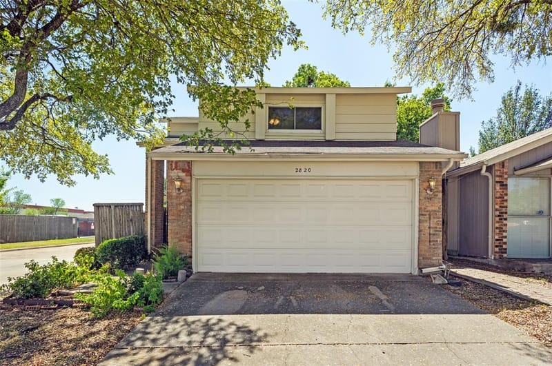 2820 Southern Cross Drive, Garland TX 75044 - Photo 2