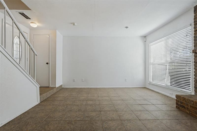 2820 Southern Cross Drive, Garland TX 75044 - Photo 4