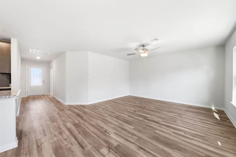 6320 Hyena Hollow Drive, Dallas TX 75241 - Photo 5