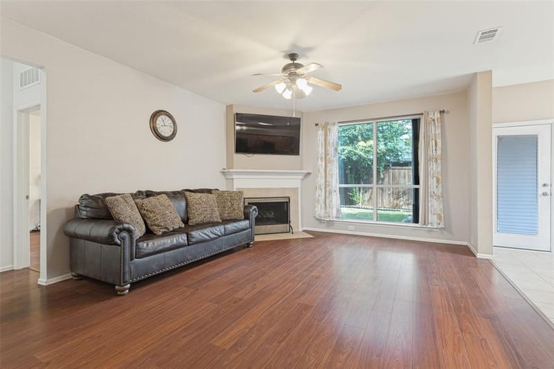 3000 Gettysburg Lane, Fort Worth TX 76123 - Photo 4