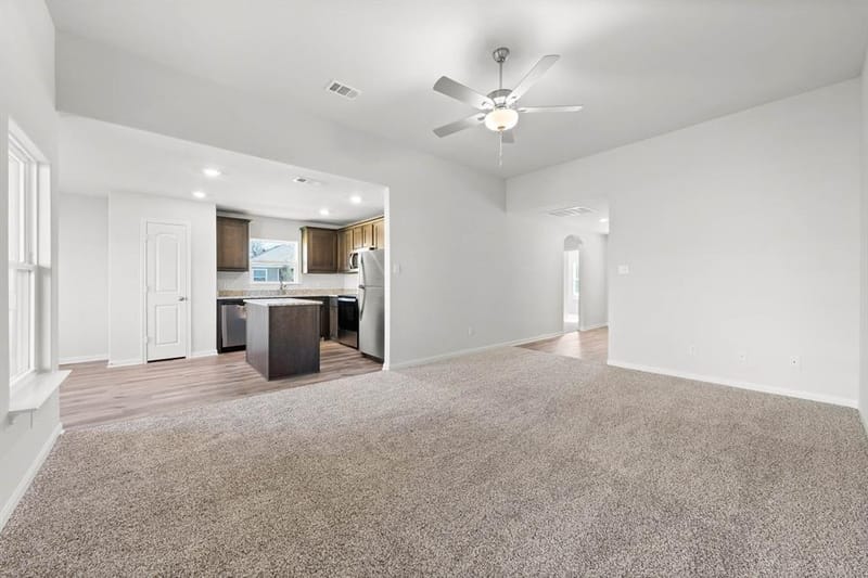 6326 Hyena Hollow Drive, Dallas TX 75241 - Photo 6