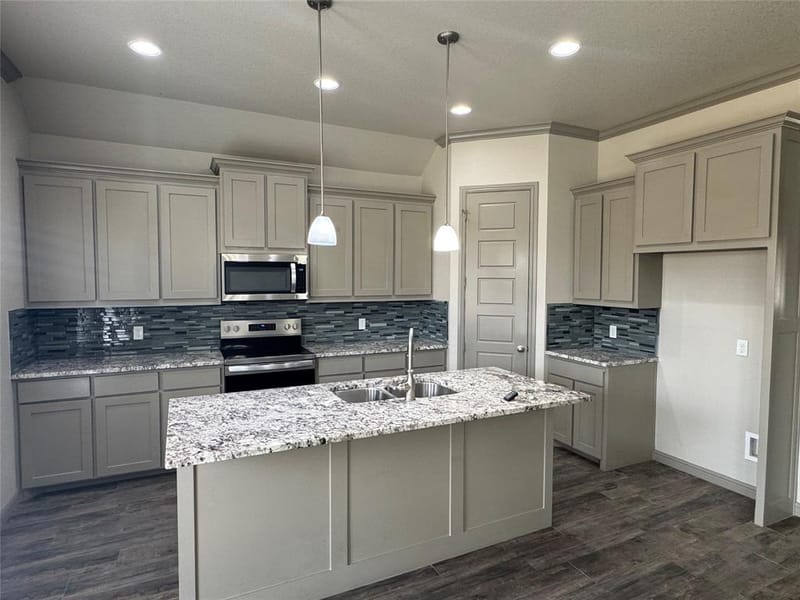 3205 Windcrest Drive, Granbury TX 76049 - Photo 4