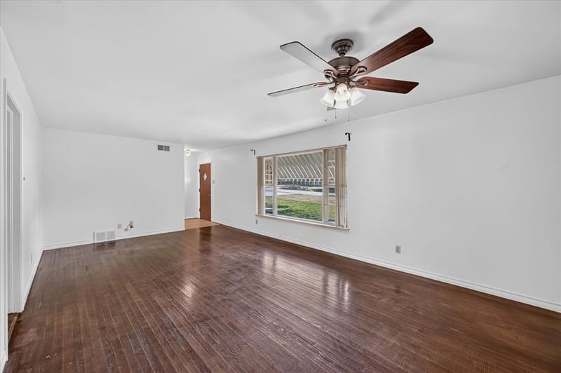 301 Hillcrest Avenue, Richardson TX 75081 - Photo 6