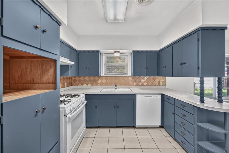 301 Hillcrest Avenue, Richardson TX 75081 - Photo 9