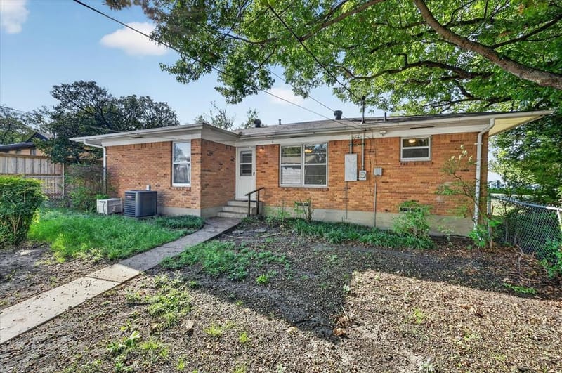 301 Hillcrest Avenue, Richardson TX 75081 - Photo 19