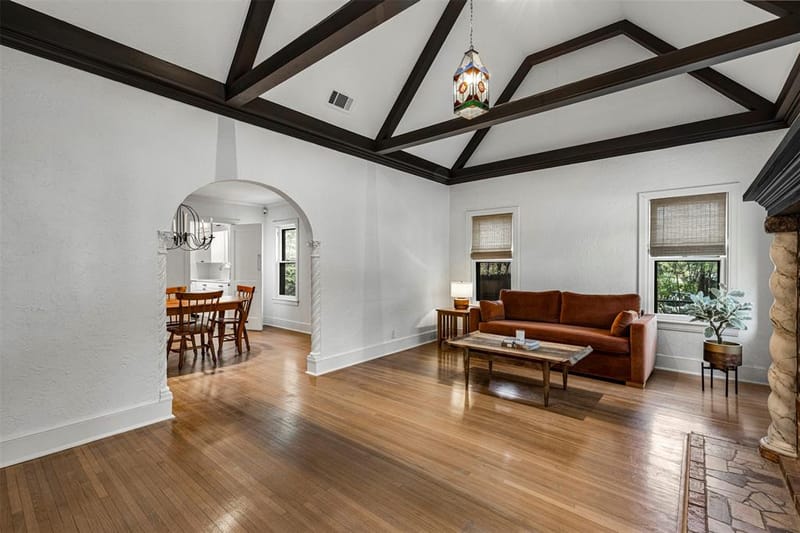 2803 Cain Boulevard, Dallas TX 75211 - Photo 2