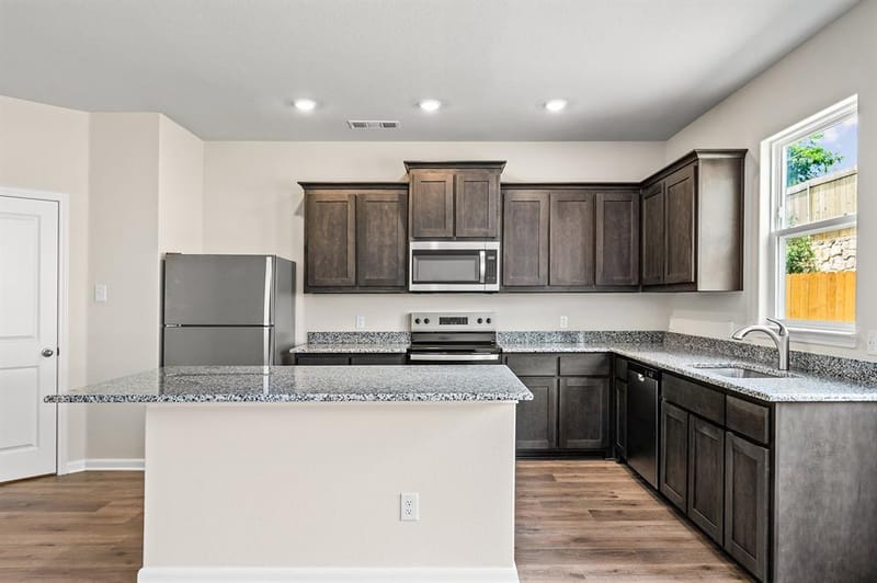 4286 Lava Forest Drive, Dallas TX 75241 - Photo 6