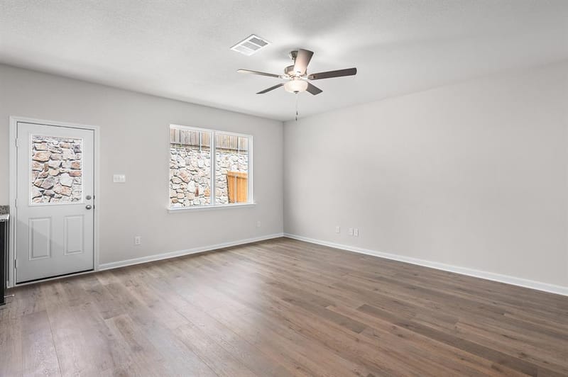 4286 Lava Forest Drive, Dallas TX 75241 - Photo 7