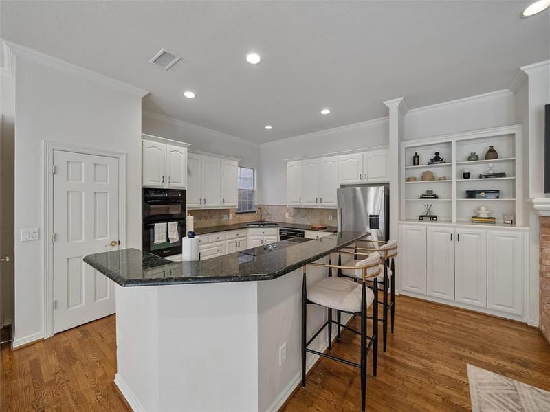 8640 Breakers Point, Dallas TX 75243 - Photo 13