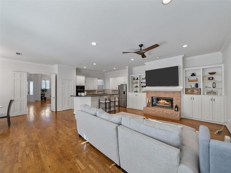 8640 Breakers Point, Dallas TX 75243 - Photo 17