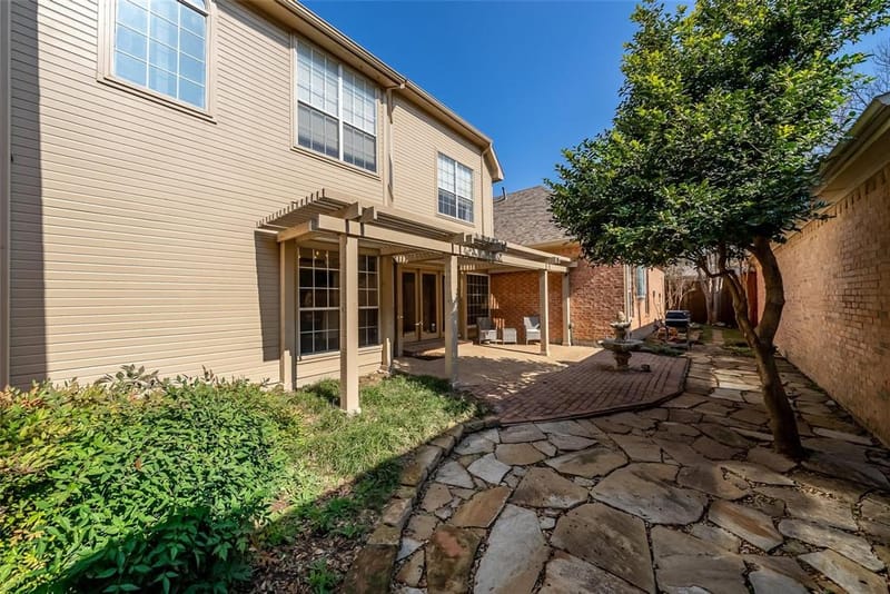8640 Breakers Point, Dallas TX 75243 - Photo 31