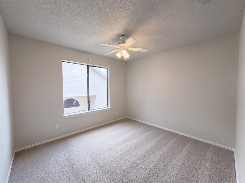 1015 Astaire Avenue, Duncanville TX 75137 - Photo 17