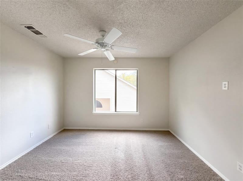 1015 Astaire Avenue, Duncanville TX 75137 - Photo 18