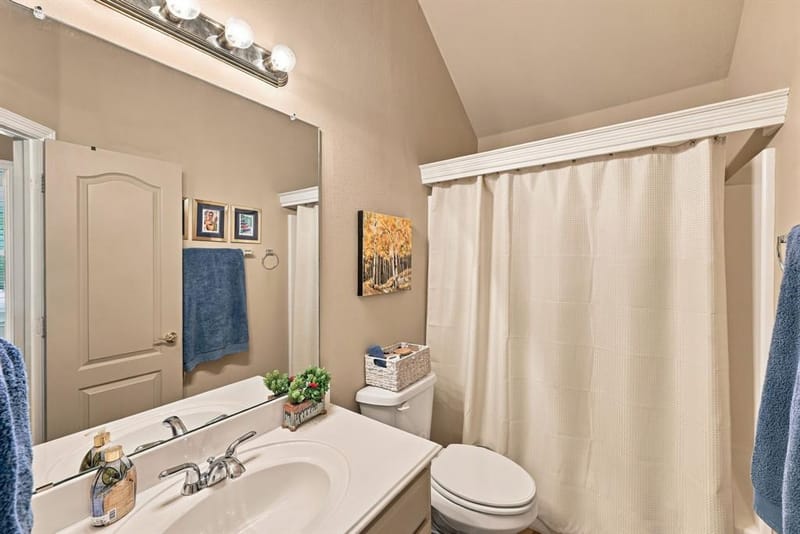 6033 Roaring Springs Drive, North Richland Hills TX 76180 - Photo 17