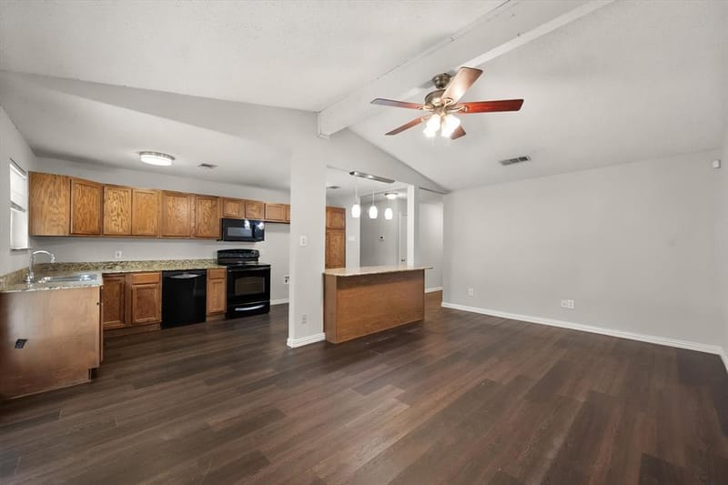 5707 Elm Branch Drive, Arlington TX 76017 - Photo 7