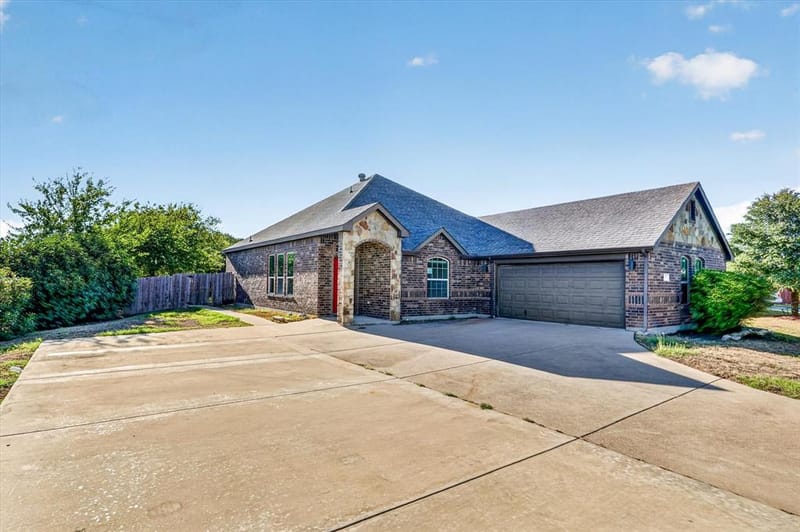104 Anthony Lane, Red Oak TX 75154