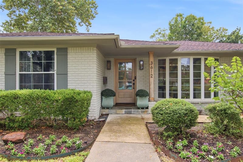 3612 Regent Drive, Dallas TX 75229 - Photo 2