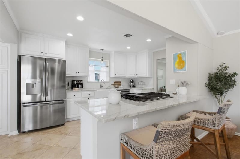 3612 Regent Drive, Dallas TX 75229 - Photo 9