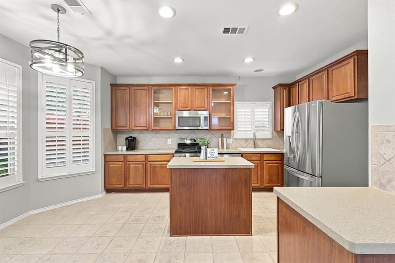 518 Briaroaks Drive, Lake Dallas TX 75065 - Photo 11