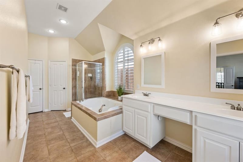 916 Water Oak Drive, Grapevine TX 76051 - Photo 18