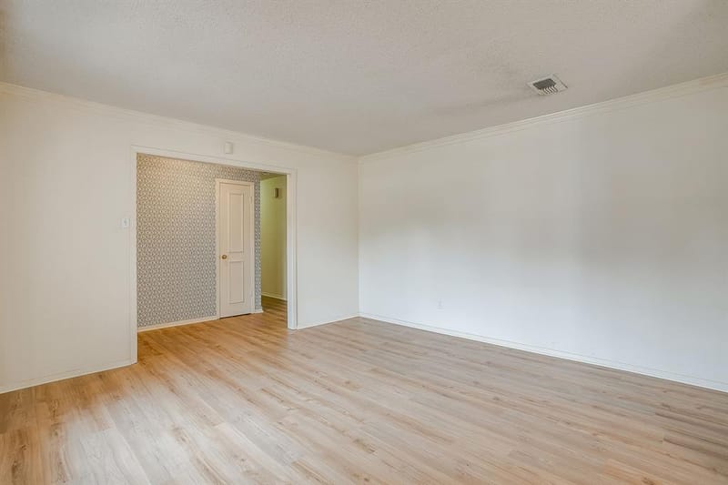 102 Roselawn Drive, Weatherford TX 76086 - Photo 7