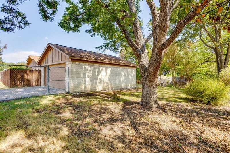 102 Roselawn Drive, Weatherford TX 76086 - Photo 35