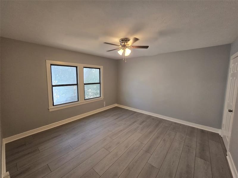314 W Clarendon Drive, Dallas TX 75208 - Photo 8