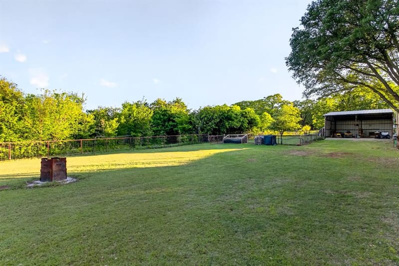 9920 County Road 603, Burleson TX 76028 - Photo 35