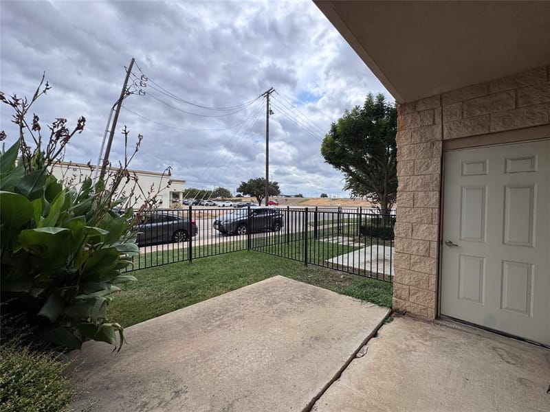 1100 W Trinity Mills Road # 1015, Carrollton TX 75006 - Photo 3