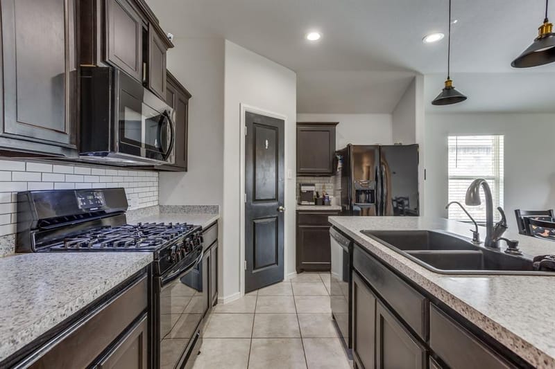 10345 Fort Crockett Trail, Crowley TX 76036 - Photo 6