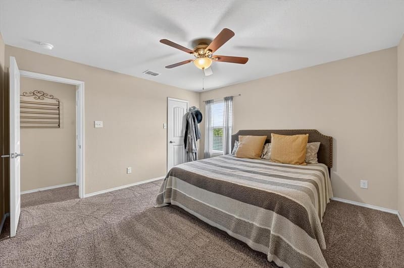 1332 Foxglove Lane, Burleson TX 76028 - Photo 15