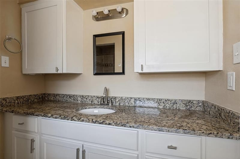 325 Crescent Drive, Grand Prairie TX 75050 - Photo 17