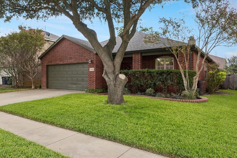 12640 Black Cherry Lane, Fort Worth TX 76040 - Photo 2