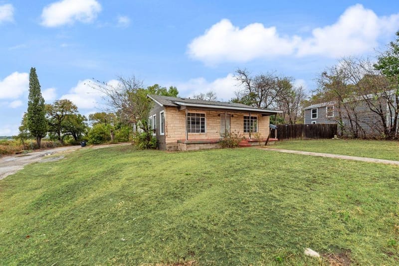 2301 Annabelle, Fort Worth TX 76119 - Photo 4