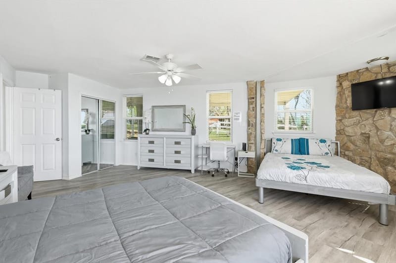 732 Blue Fathom Drive, Runaway Bay TX 76426 - Photo 14