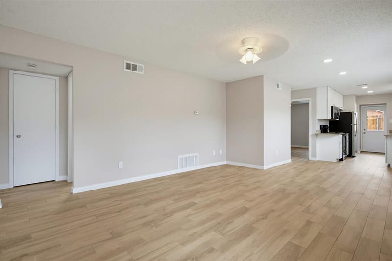 2329 Lido Lane, Arlington TX 76015 - Photo 4
