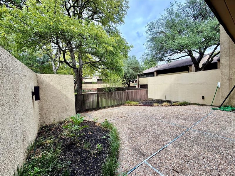 1201 Portales Lane Bldg L, Irving TX 75061 - Photo 19