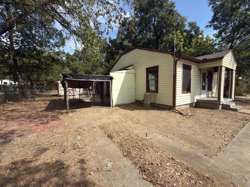 8367 Transit Street, Dallas TX 75217 - Photo 13