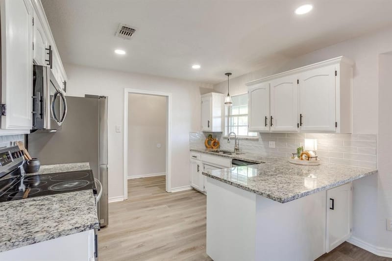 615 Rosewood Place, Joshua TX 76058 - Photo 11