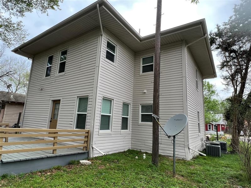 1505 W Park Avenue, Corsicana TX 75110 - Photo 12