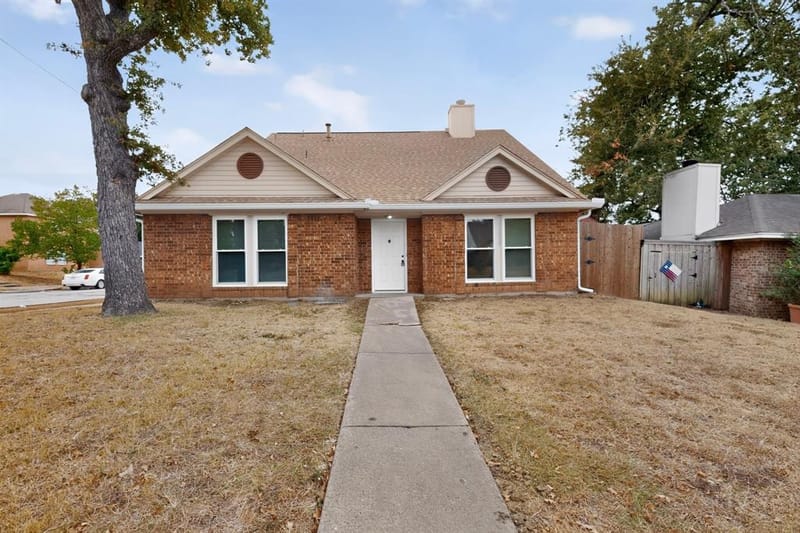 11820 Amberly Lane, Balch Springs TX 75180 - Photo 9