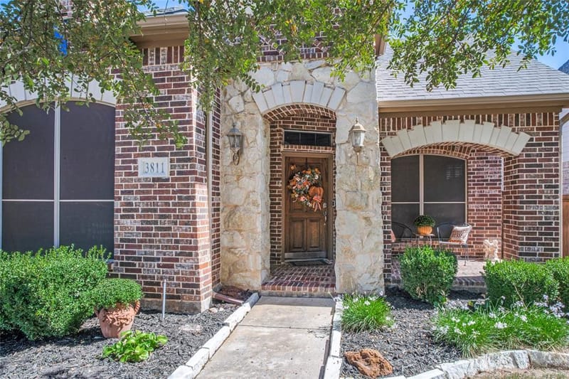 3811 Desert Willow Drive, Denton TX 76208 - Photo 2