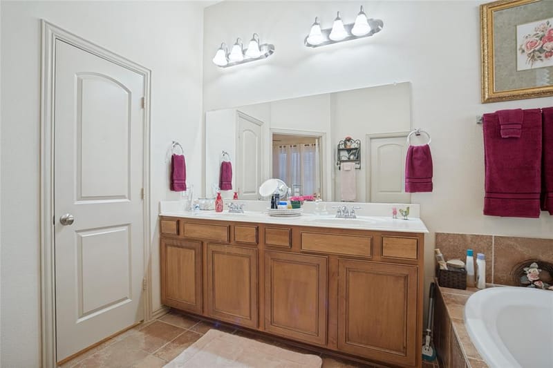 3811 Desert Willow Drive, Denton TX 76208 - Photo 15
